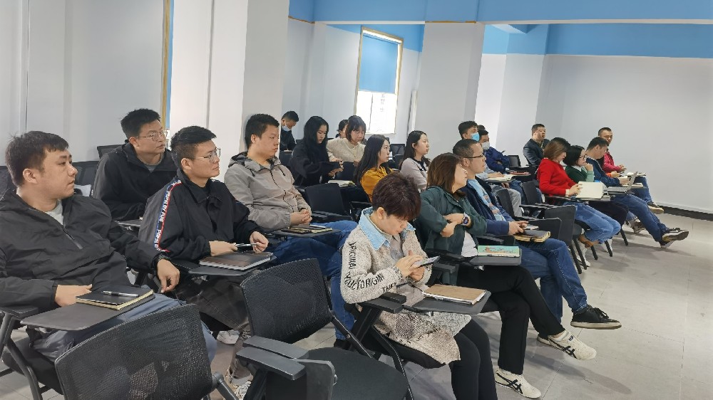 搏擊市場，贏在未來丨新浪潮第二期銷售技巧培訓(xùn)如期開展